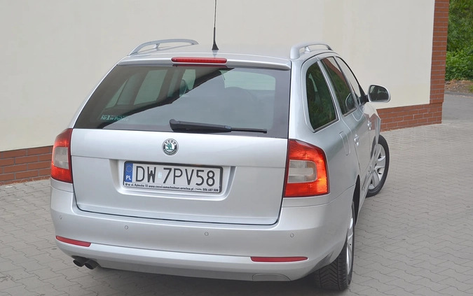 Skoda Octavia cena 17900 przebieg: 374800, rok produkcji 2011 z Gołańcz małe 277